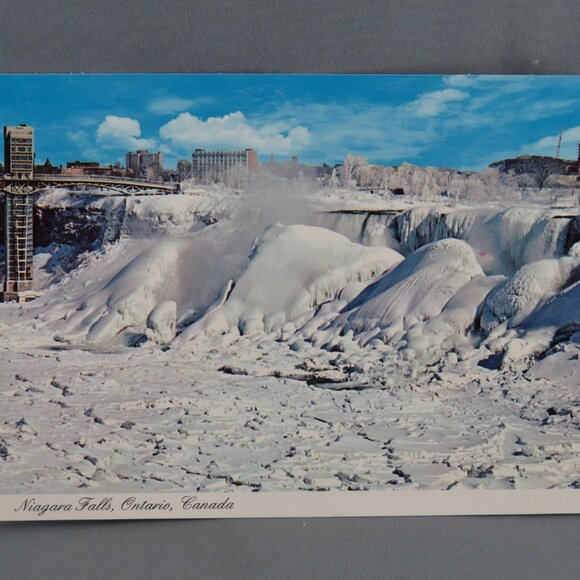 Vintage Postcard - Niagara Falls In Winter - Dexter Press - Picture 1 of 4